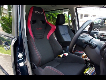 RECARO�i���J���V�[�g�j�@TOYOTA�@VOXY�@ZRR80W�Ƀ��J���@����@SR-6�@�X�[�p�[�V���^���N�@NU�@����