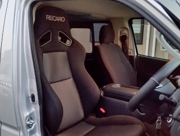 RECARO�i���J���V�[�g�j�@TOYOTA�@���W�A�X�G�[�X�@200�n�Ƀ��J���@SR-7F SK100�@BK/SIL�@����