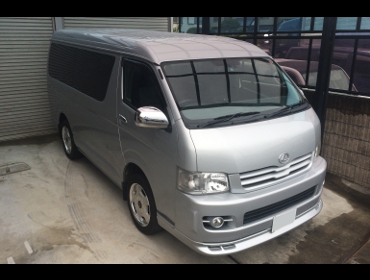 TOYOTA�@�n�C�G�[�X200�n�@1�^���C�h�~�h�����[�t��RECARO�i���J���V�[�g�����j