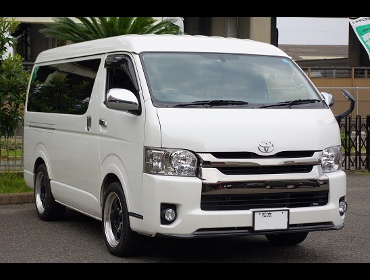 TOYOTA�@200�n�n�C�G�[�X��RECARO�i���J���j�V�[�g����