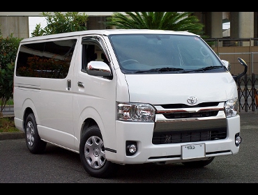 TOYOTA�@�n�C�G�[�X�@200�n�@��RECARO�i���J���j�V�[�g����