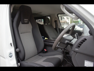RECARO�i���J���V�[�g�j�@TOYOTA�@�n�C�G�[�X�@200�n�Ƀ��J���@LX-F IM 110 BK�@����