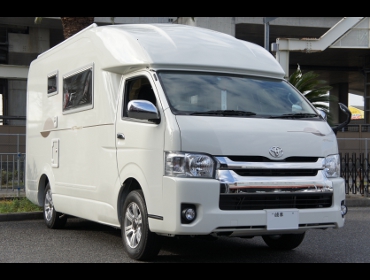 TOYOTA�@200�n�n�C�G�[�X�@�L�����s���O��RECARO�i���J���j�V�[�g����