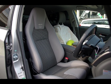 RECARO�i���J���V�[�g�j�@TOYOTA�@�v���E�X�@ZVW30�Ƀ��J���@LX-F IM110 �O���C�@����
