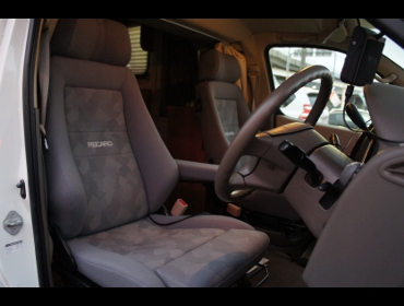 RECARO�i���J���V�[�g�j�@TOYOTA�@�O�����h�n�C�G�[�X�Ƀ��J���@�G���S���hMV�@�O���[�@�A�[�����X�g�t���@���@�G���S���hD�@�O���[�@����