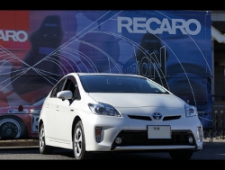 RECARO�i���J���V�[�g�j�@TOYOTA�@�v���E�X��RECARO�i���J���j�@SR-7 SK100�@BK/BK�@����