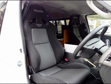 RECARO�i���J���V�[�g�j�@TOYOTA�@�n�C�G�[�X200�n�Ƀ��J���@SR-7F GK100H�i�V�[�g�q�[�^�[�t���j�@BK/SIL�@�~2�r�@����