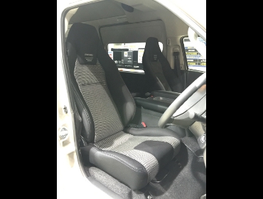 RECARO�i���J���V�[�g�j�@TOYOTA�@�n�C�G�[�X200�n�Ƀ��J���@LX-F IM110�@BK�@�~2�r�@����