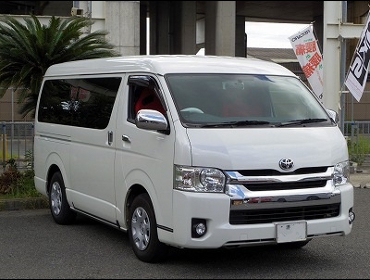 TOYOTA�@�n�C�G�[�X200�n��RECARO�i���J���j�V�[�g����