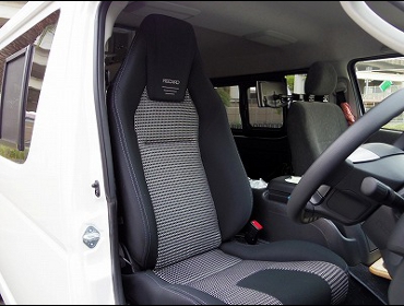 RECARO�i���J���V�[�g�j�@TOYOTA�@�n�C�G�[�X�@200�n�Ƀ��J���@LX-F IM110�@BK�@����