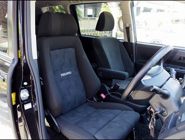 RECARO�i���J���V�[�g�j�@TOYOTA�@�m�A�@ZRR70�Ƀ��J���@�G���S���hMV�@BK�@����