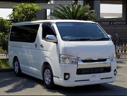 RECARO�i���J���V�[�g�j�@TOYOTA�@�n�C�G�[�X�Ƀ��J���@SR-7F Lassic RED/RED�@�~2�r�@����