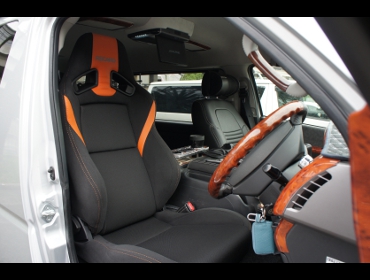 RECARO�i���J���V�[�g�j�@TOYOTA�@�n�C�G�[�X�@TRH214W��RECARO�i���J���j�@SR-7F Lassic OR/OR�@����
