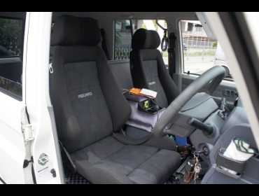 RECARO�i���J���V�[�g�j�@TOYOTA�@�����h�N���[�U�[70�Ƀ��J���@�G���S���hLD�@BK�@���@�G���S���hMV�@BK�@����