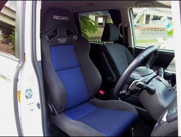 RECARO�i���J���V�[�g�j�@TOYOTA�@VOXY�@R70�Ƀ��J���@SR-7F�@GK100�@BK/BK�@����
