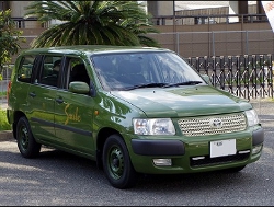 RECARO�i���J���V�[�g�j�@TOYOTA�@�T�N�V�[�h�@NCP55�Ƀ��J���@�G���S���hE�@�A�[�����X�g�t���@�~2�r�@����