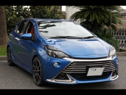 RECARO�i���J���V�[�g�j�@TOYOTA�@�A�N�A�@NHP10�Ƀ��J���@SR-6 KK100S�@RED�@����