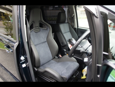RECARO�i���J���V�[�g�j�@TOYOTA�@VOXY�@ZS�@ZR80�Ƀ��J���@�X�|�[�c�X�^�[CL100H�@����