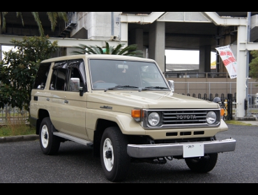 TOYOTA�@�����h�N���[�U�[��RECARO�i���J���j�V�[�g����