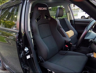 TOYOTA�@�J���[���t�B���_�[HV�@165�@�Ɂ@RECARO�i���J���j�@SR-7F�@KK100�@BK�@����