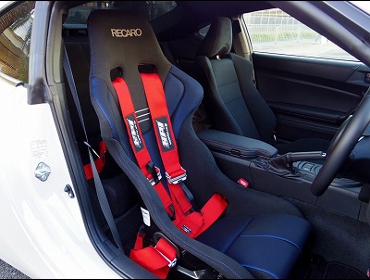 TOYOTA�@86�@ZN6�@�Ɂ@RECARO�i���J���j�@RS-G�@GK�@BK/�u���[�@����