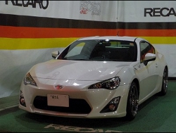 TOYOTA�@86�@ZN6�@�Ɂ@RECARO�i���J���j�@RS-G�@CL�@����