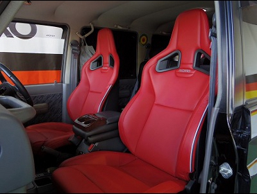 RECARO�i���J���V�[�g�j�@TOYOTA�@�����h�N���[�U�[�@�v���h78�@�Ɂ@���J���@�N���X�X�|�[�c�X�^�[LL100H���U�[SE�@RED���U�[�@�~2�r�@����