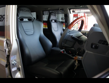 TOYOTA�@�����h�N���[�U�[�@GRJ76K�@�Ɂ@RECARO�i���J���j�V�[�g�@SPORT-JC�@BK���U�[�@�~2�r�@����