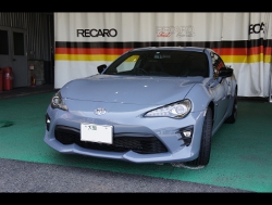 RECARO�i���J���V�[�g�j�@TOYOTA�@86�@ZN6�@�Ɂ@RECARO�i���J���j�@SR-7F�@Lassic�@BK�@�V�[�g�q�[�^�[�t���@����