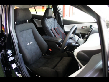 RECARO�i���J���V�[�g�j�@TOYOTA�@�v���E�XPHV�@�Ɂ@RECARO�i���J���j�@�G���S���hLD�@BK�@�V�[�g�q�[�^�[�t���@����