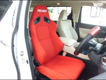 RECARO�i���J���V�[�g�j�@TOYOTA�@���F���t�@�C�A�@�n�C�u���b�h�@4WD�@DAA-AYH30W-NFXGB�@�Ɂ@SR-7F�@KK100�@RED�@����