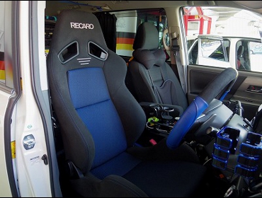 RECARO�i���J���V�[�g�j�@TOYOTA�@VOXY�@ZRR70W�@�Ɂ@RECARO�i���J���j�@SR-7�@GK100�@BK/�u���[�@����