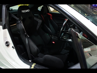 RECARO�i���J���V�[�g�j�@TOYOTA�@86�@ZN6�i2013�N�j�@�Ɂ@RECARO�i���J���j�@SR-6�@KK100S�@BK�@����