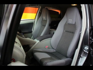 RECARO�i���J���V�[�g�j�@TOYOTA�@�v���E�X�@30�@�Ɂ@RECARO�i���J���j�@LX-F�@IN110�@�O���C�@�~2�r�@����