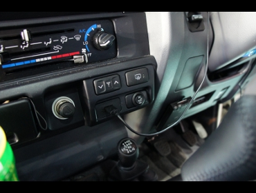 TOYOTA�@�����h�N���[�U�[70�@GRJ76�i2015�N�j�@�Ɂ@�G���S���hMV BK�@�V�[�g�q�[�^�[�t���@���A�[�����X�g�t���@����