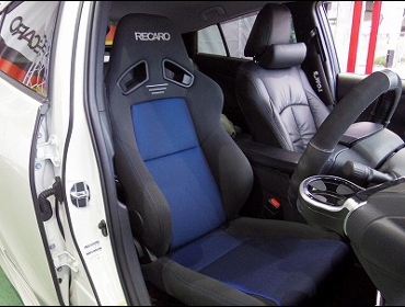 RECARO�i���J���V�[�g�j�@TOYOTA�@�v���E�XPHV�@ZVW52�i2017�N�j�@�Ɂ@RECARO�i���J���j�@SR-7F�@GK100�@BK/BL�iA/R�^�C�v�j�@����