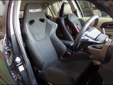 RECARO�i���J���V�[�g�j�@TOYOTA�@�A�N�A�@�Ɂ@RECARO�i���J���j�@SR-6�@KK100S�@BK�@����