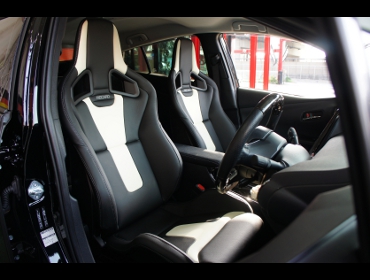 TOYOTA�@�v���E�XPHV�@�Ɂ@RECARO�i���J���j�@�X�|�[�c�X�^�[���~�e�b�h�G�f�B�V�����@�z���C�g�@�~���E�@����