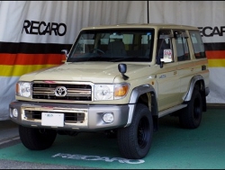 TOYOTA�@�����h�N���[�U�[70�@GRJ76�@�Ɂ@RECARO�i���J���j�@�I���\�y�hAN220HV�@�O���C�@���@�G���S���hMV�@�O���C�@�V�[�g�q�[�^�[�t���@����