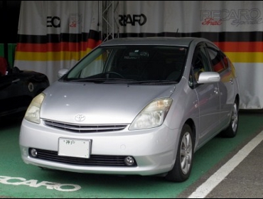 TOYOTA�@�v���E�X�i2006�N�j�@�Ɂ@RECARO�i���J���j�@SR-7F�@KK100�@BK�@����