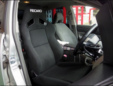 TOYOTA�@�v���E�X�i2006�N�j�@�Ɂ@RECARO�i���J���j�@SR-7F�@KK100�@BK�@����