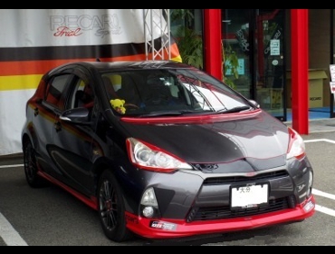 TOYOTA�@�A�N�A�@NHP10�@�Ɂ@RECARO�i���J���j�@SR-7�@Lassic�@RED�@�V�[�g�q�[�^�[�t���@���@SR-7F�@����A�h�o���X�G�f�B�V����2019�@�u���[�@����