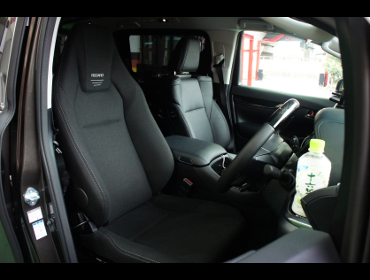 TOYOTA�@���F���t�@�C�A�@GGH35�@�Ɂ@RECARO�i���J���j�@LX-F�@TR�@NN�@BK�@����