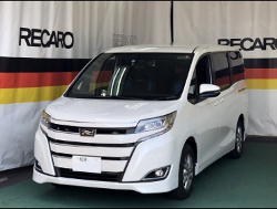 TOYOTA�@�m�A�@ZRR80�@�Ɂ@RECARO�i���J���j�@SR-7F�@����@�A�h�o���X�G�f�B�V����2019�@�u���[�@�A�[�����X�g�t���@�~���E�@����