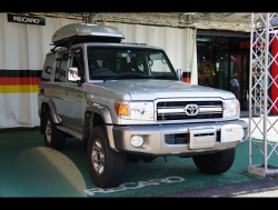 TOYOTA�@�����N��70�@�Ɂ@RECARO�i���J���j�@SR-7�@�A�h�o���X�G�f�B�V����2019�@RED�@���@SR-7F�@�A�h�o���X�G�f�B�V����2019�@RED�@����