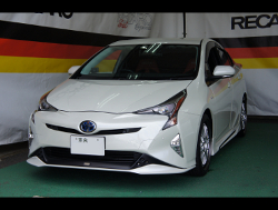 TOYOTA�@�v���E�X�@�Ɂ@RECARO�i���J���j�@SR-7F�@Lassic�@RED�@���˰���t���@�~���E�@����