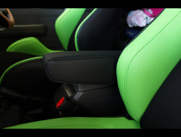 TOYOTA�@�����h�N���[�U�[70�@GRJ79K�@�Ɂ@RECARO�i���J���j�@SR-7�@Lassic�@�O���[���@�V�[�g�q�[�^�[�t���@���@SR-7F�@Lassci�@�O���[���@�V�[�g�q�[�^�[�t���@����