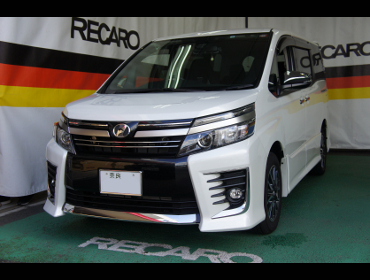 TOYOTA�@���H�N�V�[�@ZRR85W�i2016�N�j�@�Ɂ@RECARO�i���J���j�@LX-F�@IN110�@BK�@A/R�@�~���E�@����