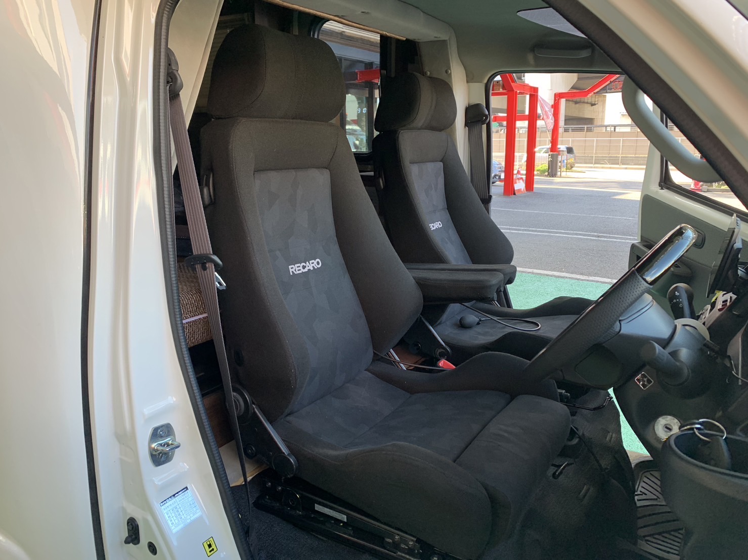 TOYOTA�@�}�[�NX�@GRX130�i2009�N�j�@�Ɂ@RECARO�i���J���j�@SR-7�@GK100�@BK/RED�@����