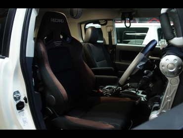 TOYOTA�@FJ�N���[�U�[�@�Ɂ@RECARO�i���J���j�@SR-7F�@GU100H�@�u���E���@A/R�@����